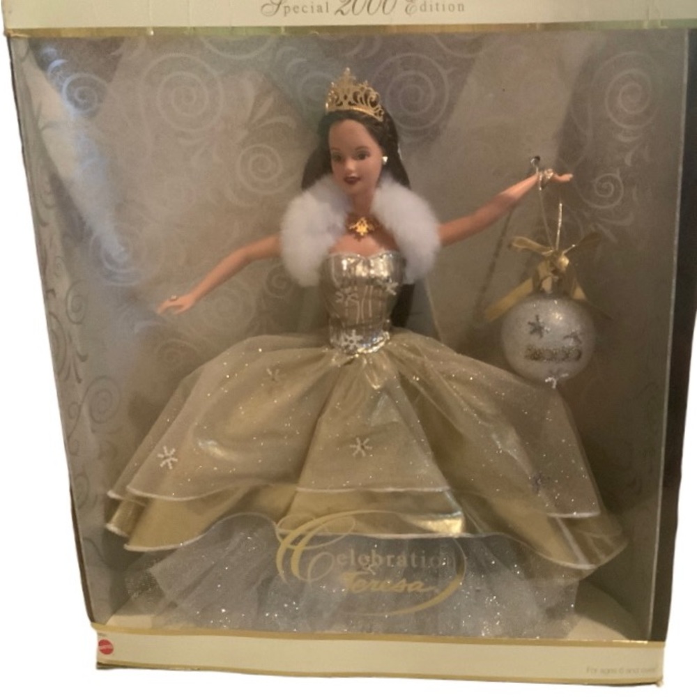 2000 Special Edition Celebration Teresa Barbie Doll Mattel #29081 Ornament Gold